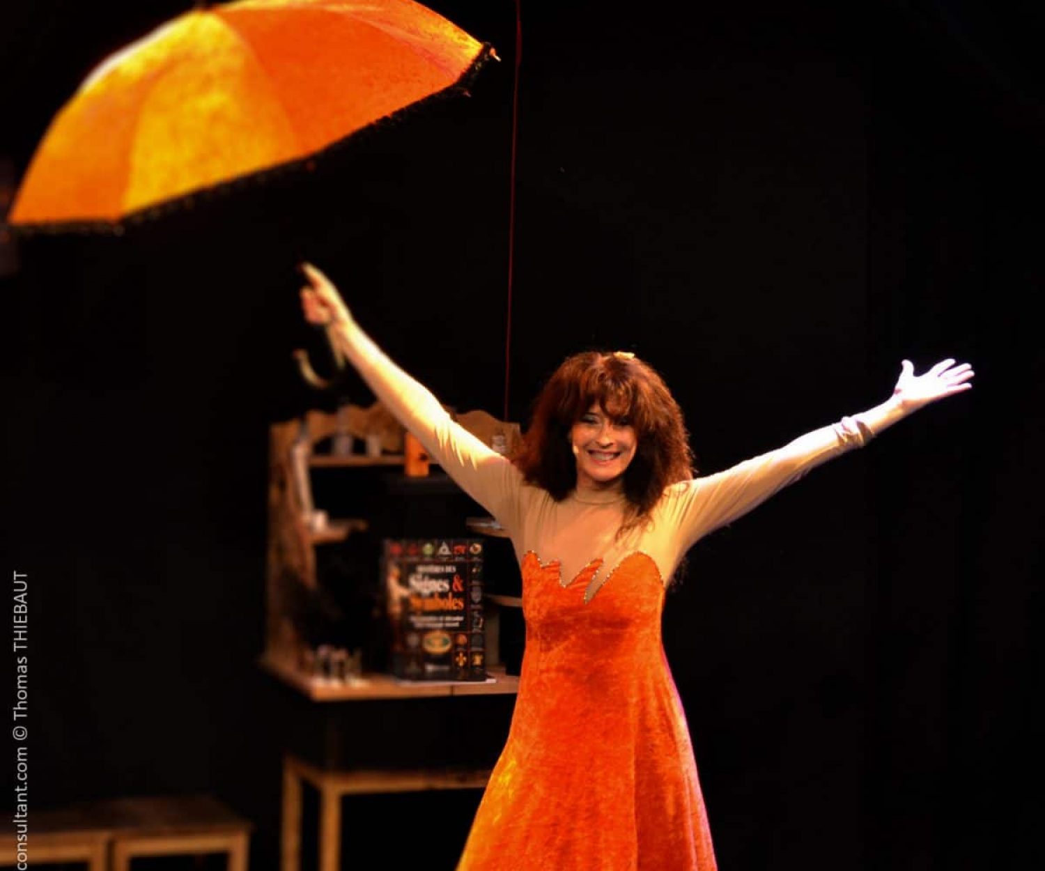 Ma Sorcière Préférée 2 par Yogane magicienne - spectacle de ma gie tout public - Photographe : Thomas Thiébaut - http://www.theia-consultant.com